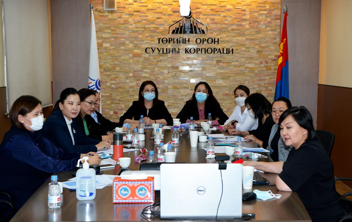 “ТӨРИЙН АЛБАН ХААГЧ ЭМЭГТЭЙЧҮҮДИЙН МАНЛАЙЛЛЫН ХӨТӨЛБӨР”-ИЙН ХОЁР ДАХЬ ӨДРИЙН СУРГАЛТ “КАРЬЕР ТӨЛӨВЛӨЛТ БА АЖИЛ АМЬДРАЛЫН ТЭНЦВЭР” СЭДВЭЭР ЯВАГДАЖ БАЙНА
