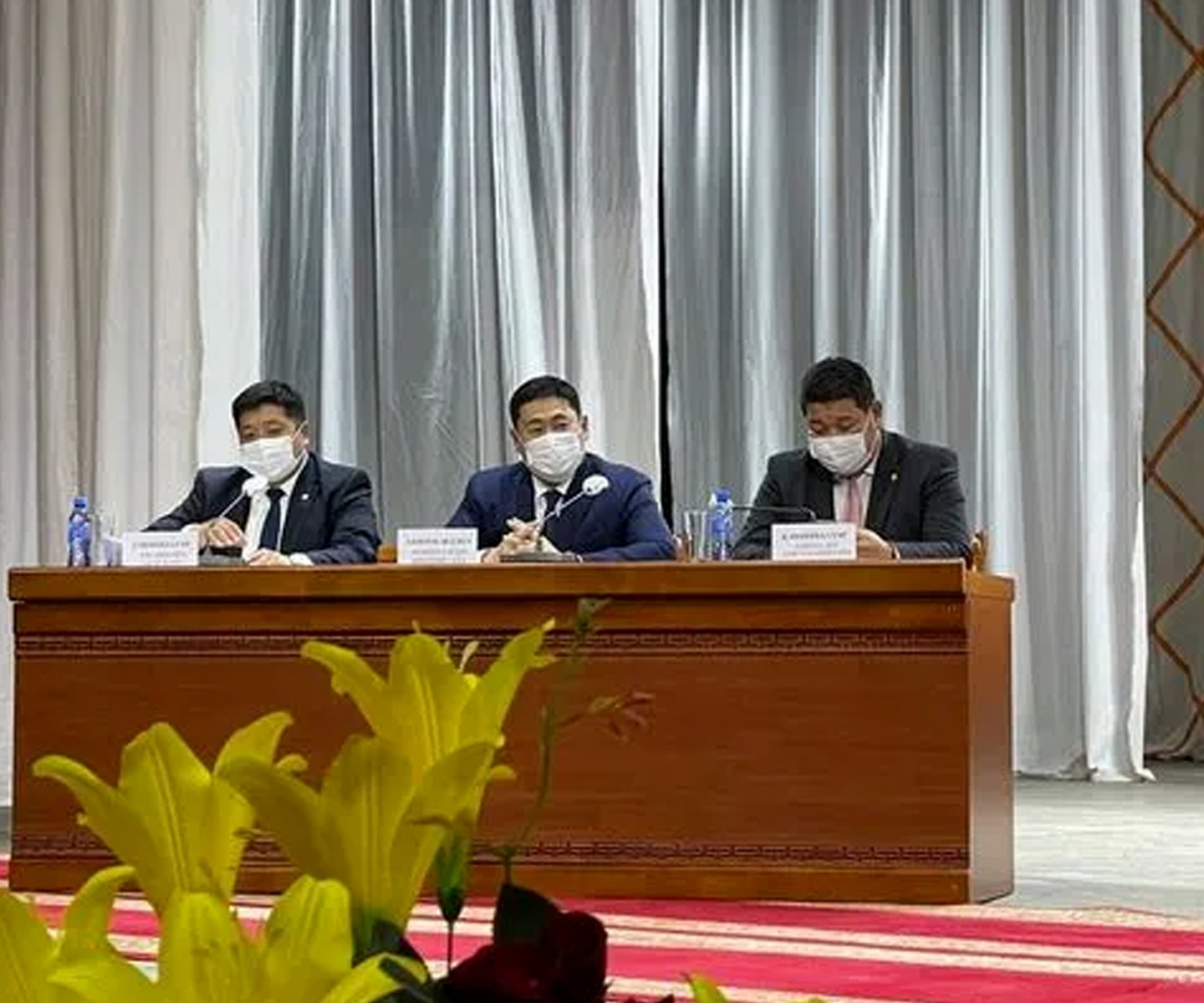ЕРӨНХИЙ САЙД Л.ОЮУН-ЭРДЭНЭ, БХБ-ЫН САЙД Б.МӨНХБААТАР НАР ТӨВ АЙМАГТ АЖИЛЛАЖ БАЙНА